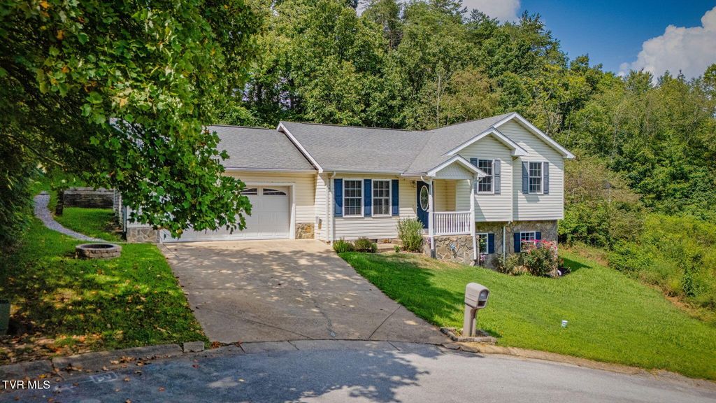 Photo of 108 Plymouth Hill, Greeneville, TN 37743 (MLS # 9989666)