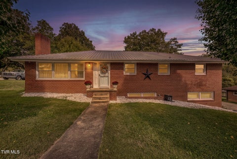 Photo of 127 Deadrick Drive, Kingsport, TN 37663 (MLS # 10002055)
