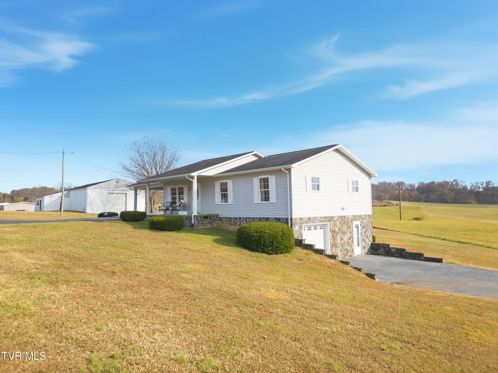 Photo of 3859 Newport Highway, Greeneville, TN 37743 (MLS # 9988661)