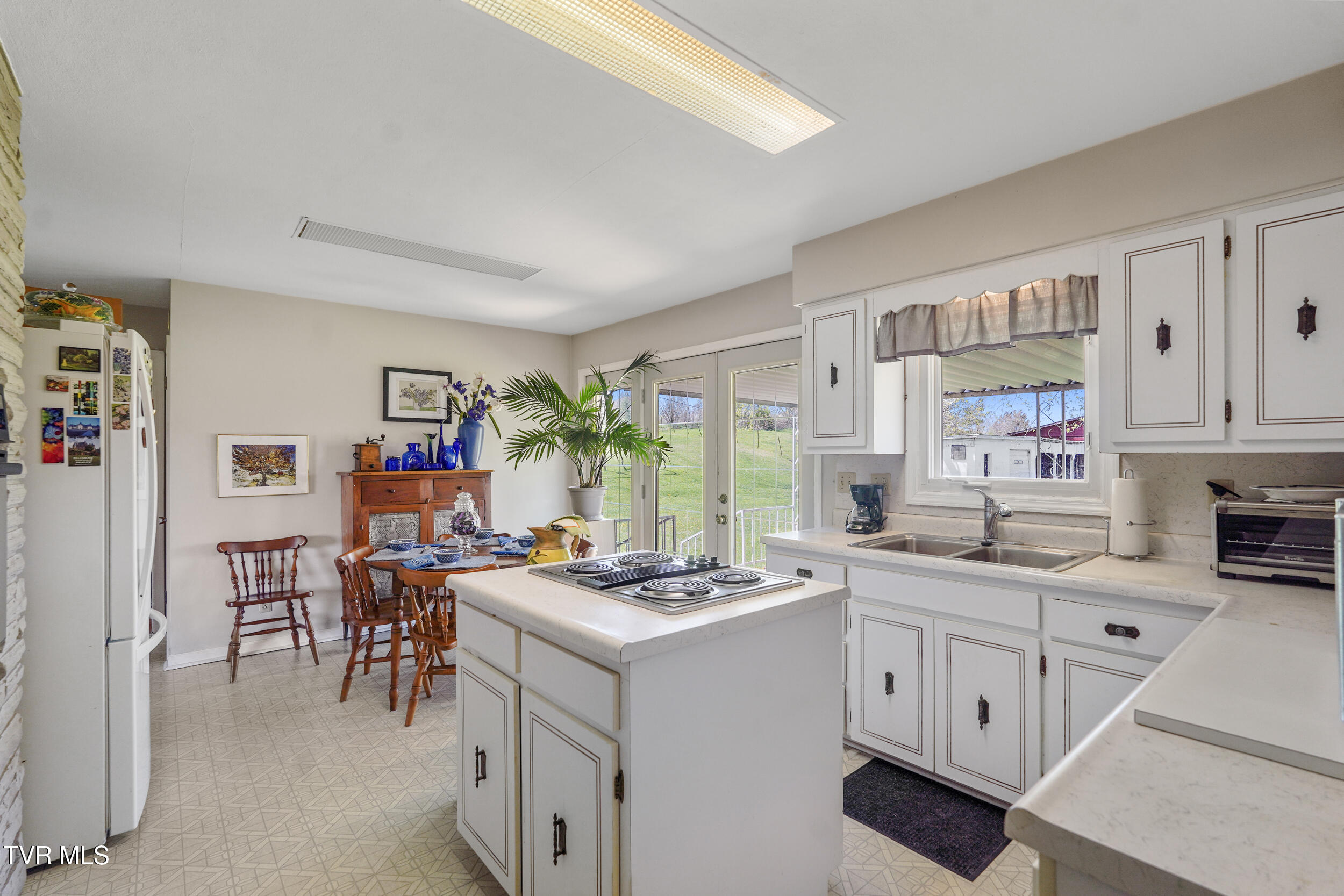 624 Matson Road, Jonesborough, Tennessee image 9