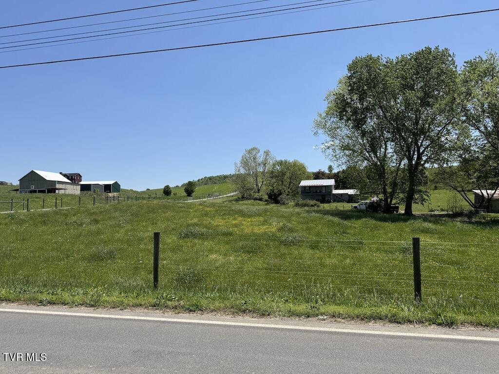 997 Beaver Creek Road, Bluff City, Tennessee image 4