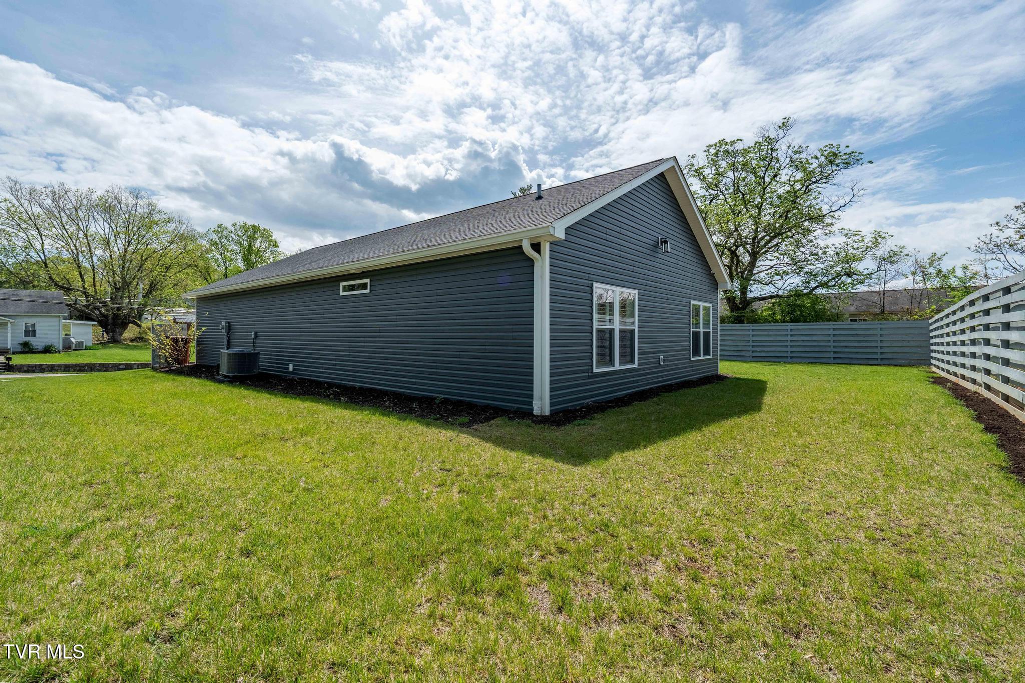 125 Lynn Road, Johnson City, Tennessee image 14