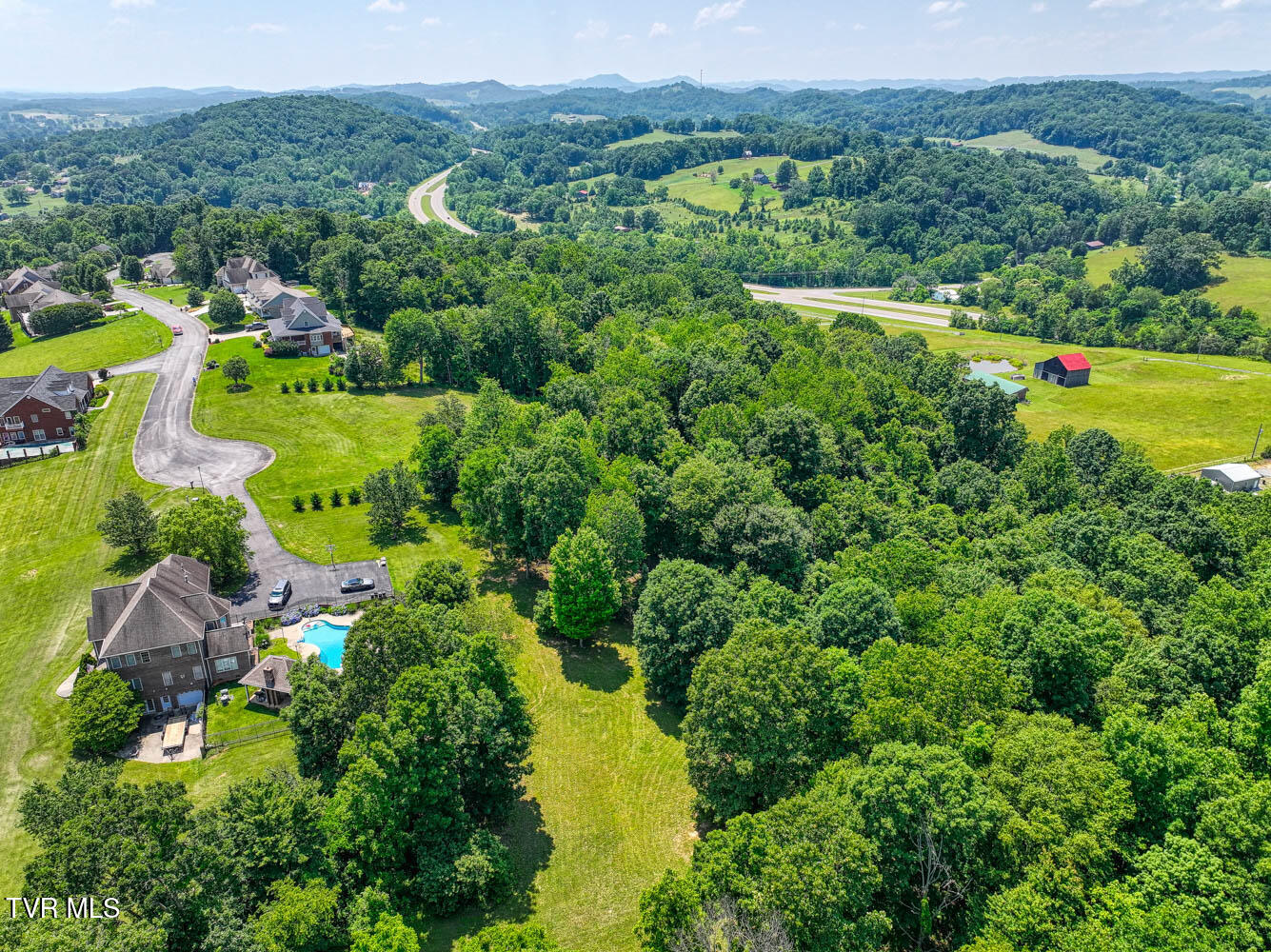 402 Lynchburg Lane, Surgoinsville, Tennessee image 14
