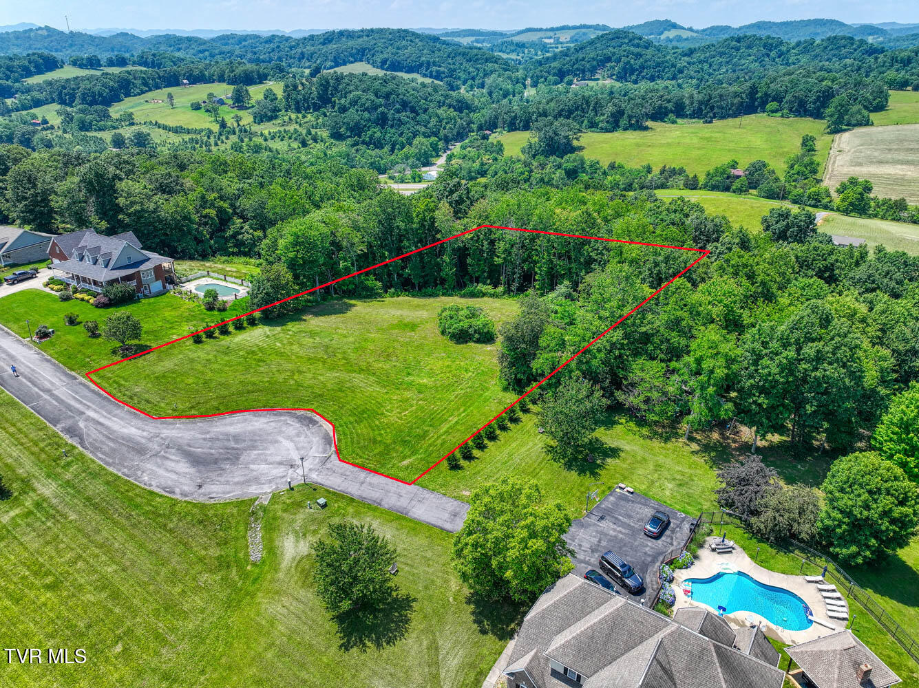 402 Lynchburg Lane, Surgoinsville, Tennessee image 4
