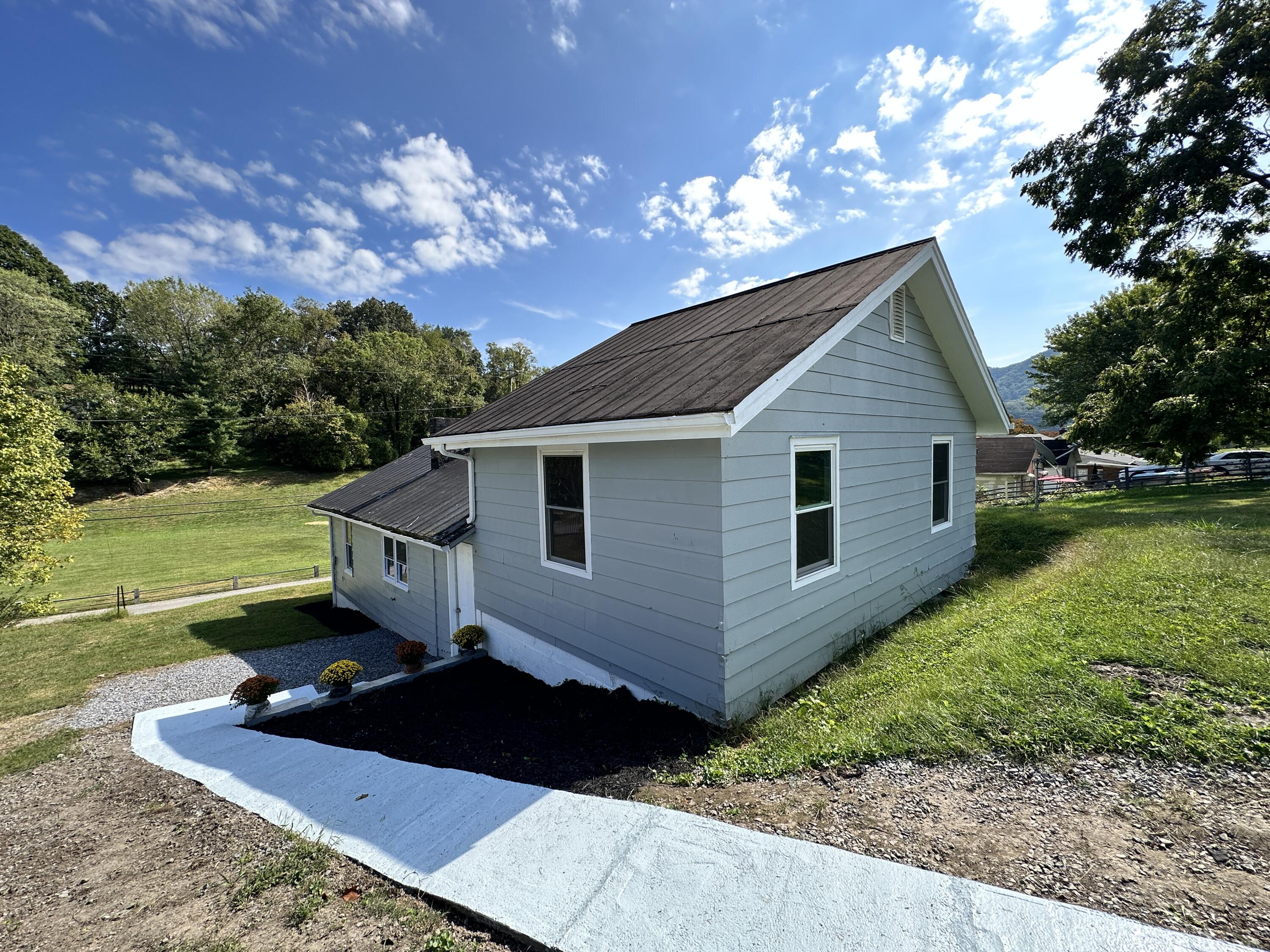 463 Manville Road, Gate City, Virginia image 38