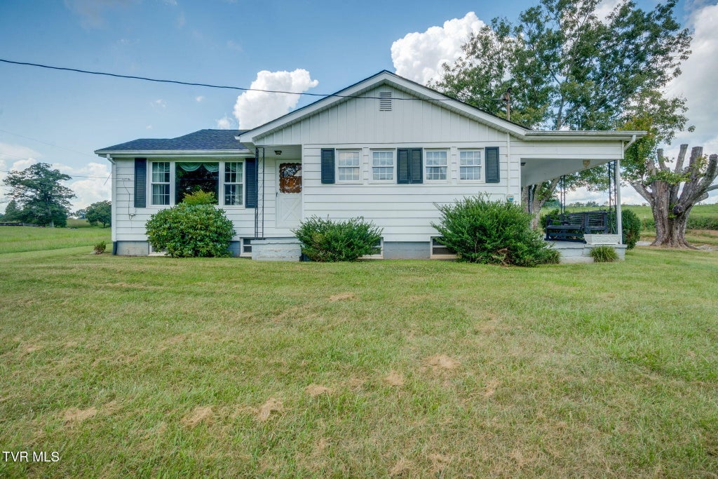 Photo of 3119 Carters Valley Road, Church Hill, TN 37642 (MLS # 10000350)