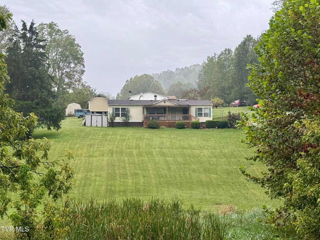 Photo of 861 Hickory Tree Road, Bristol, TN 37620 (MLS # 9981495)