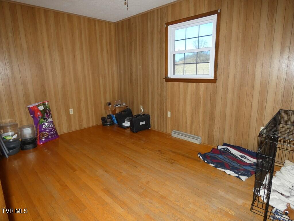 10351 Forest Hill Drive, Glade Spring, Virginia image 18