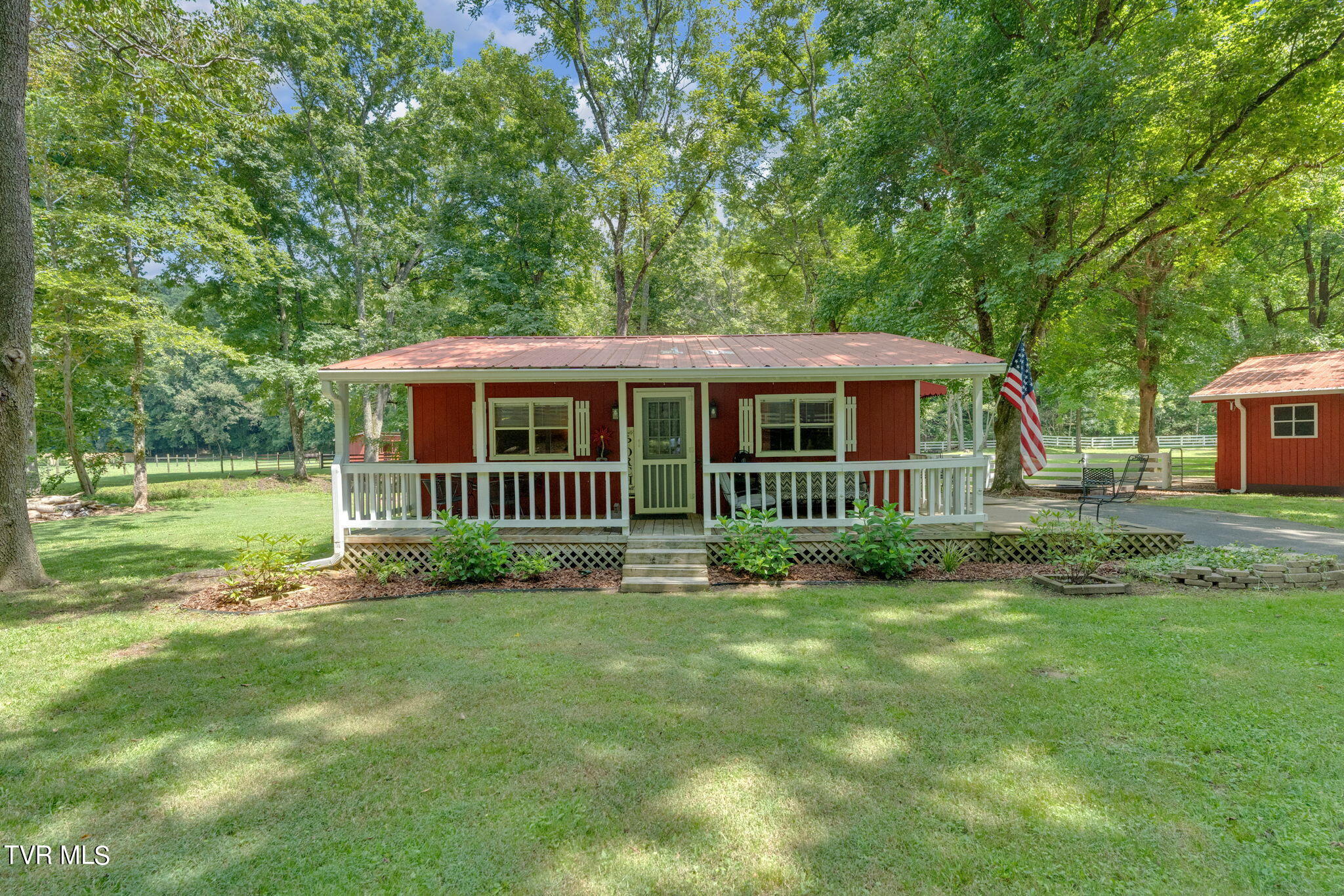 565 Gap Creek Road, Elizabethton, Tennessee image 3