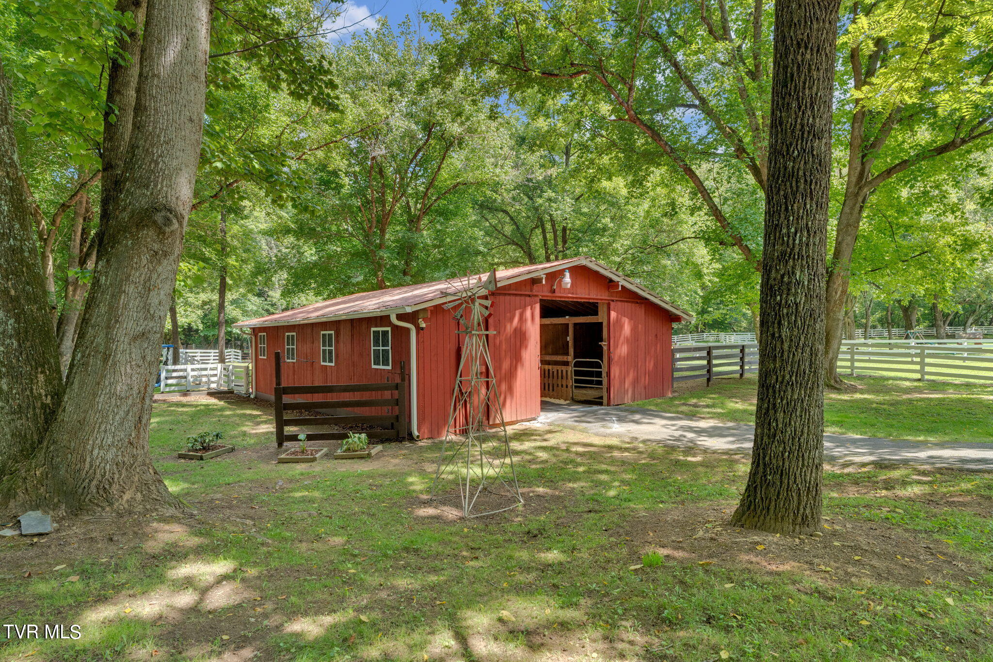 565 Gap Creek Road, Elizabethton, Tennessee image 50