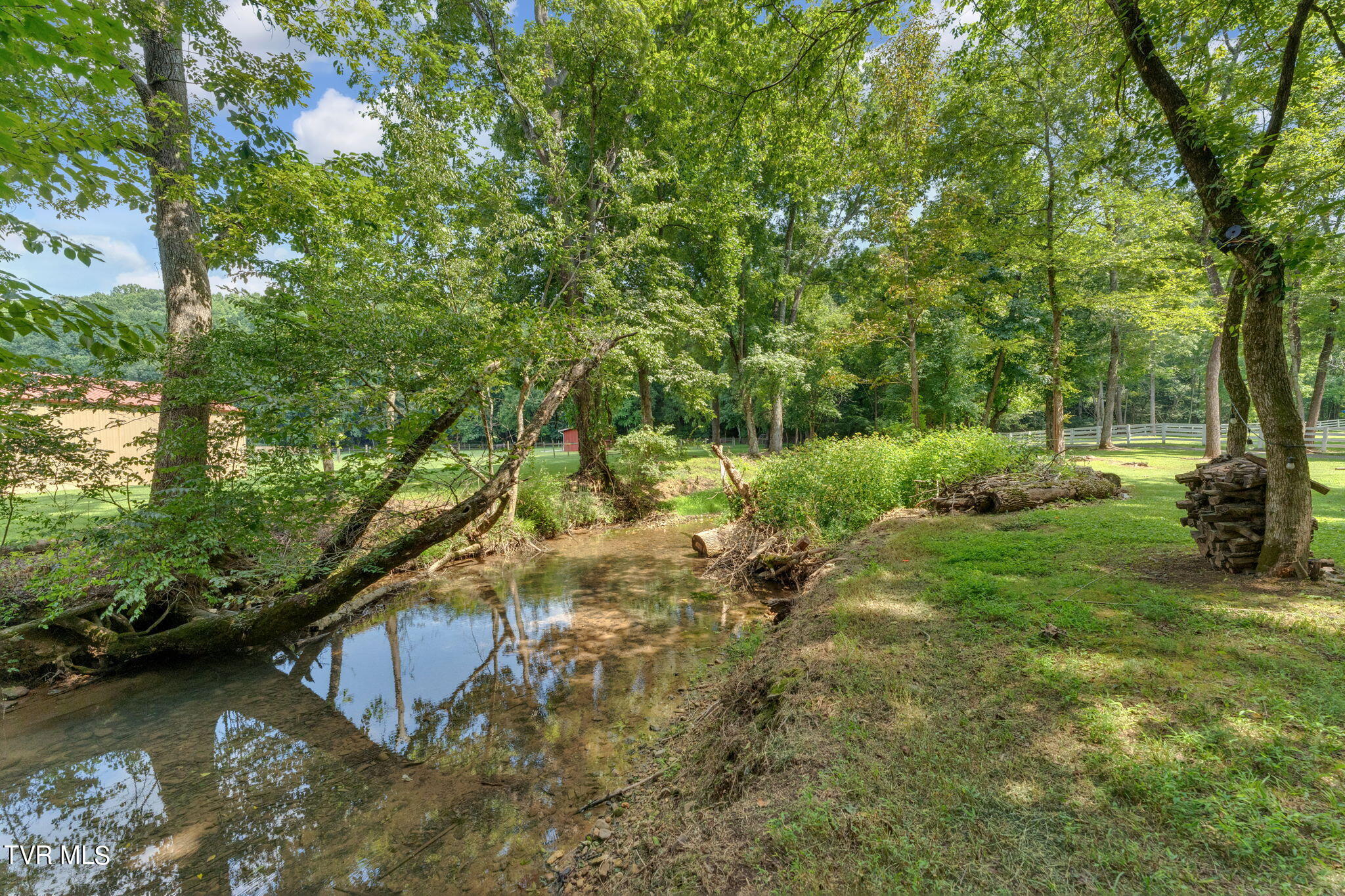 565 Gap Creek Road, Elizabethton, Tennessee image 5