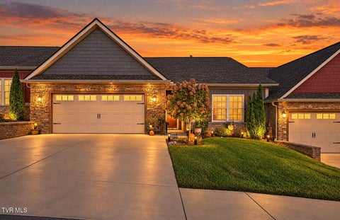 Photo of 207 Hacker Martin Drive, Johnson City, TN 37615 (MLS # 10002498)
