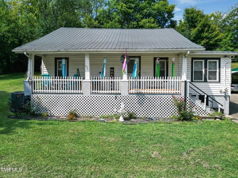 Photo of 523 Irish Street, Greeneville, TN 37745 (MLS # 10001304)