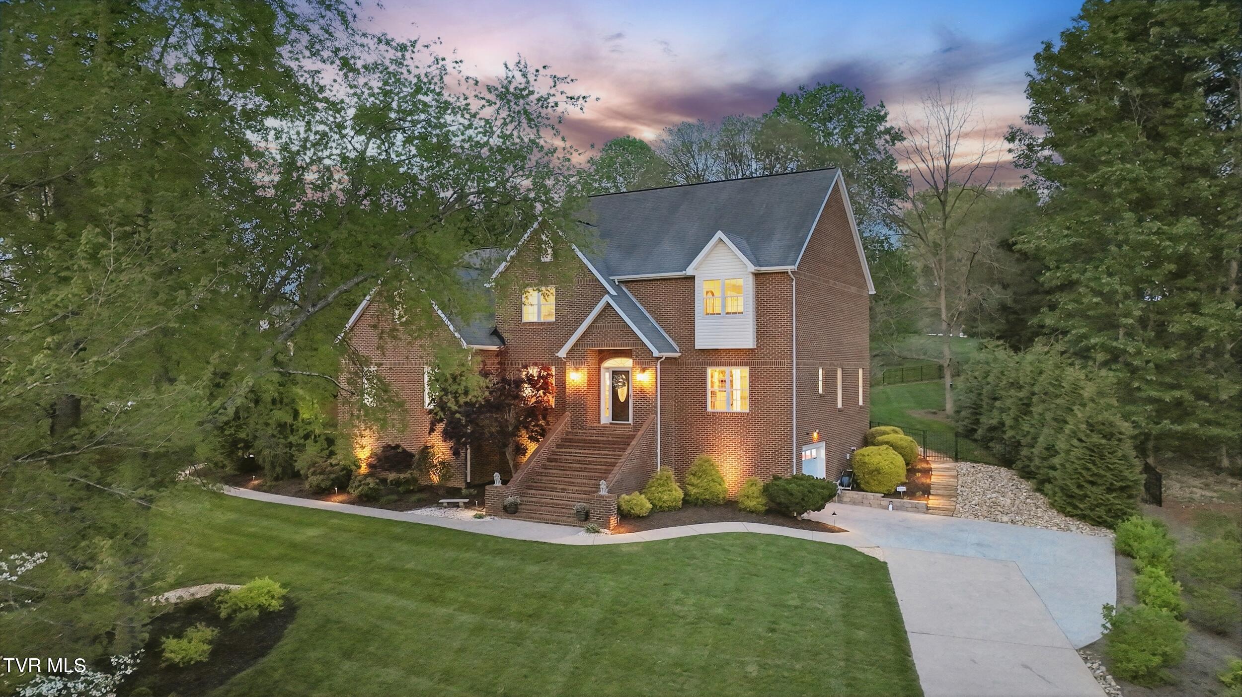 1405 Kendrick Creek Road, Kingsport, Tennessee image 2