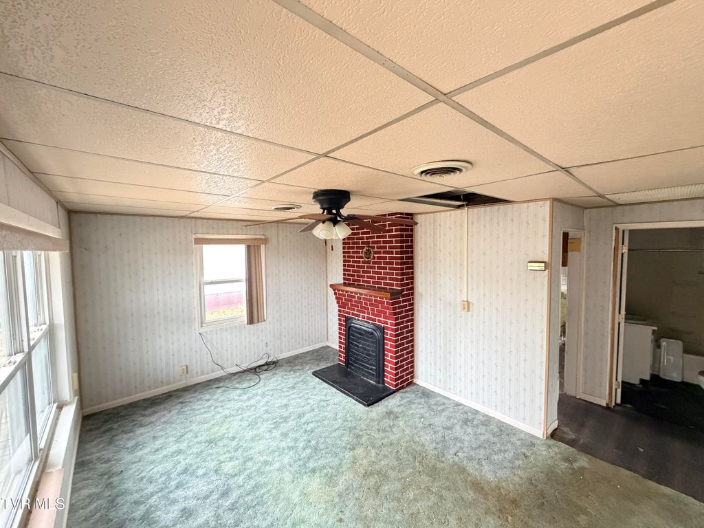 Photo of 59 Munsey Drive, Lebanon, VA 24266 (MLS # 9989043)