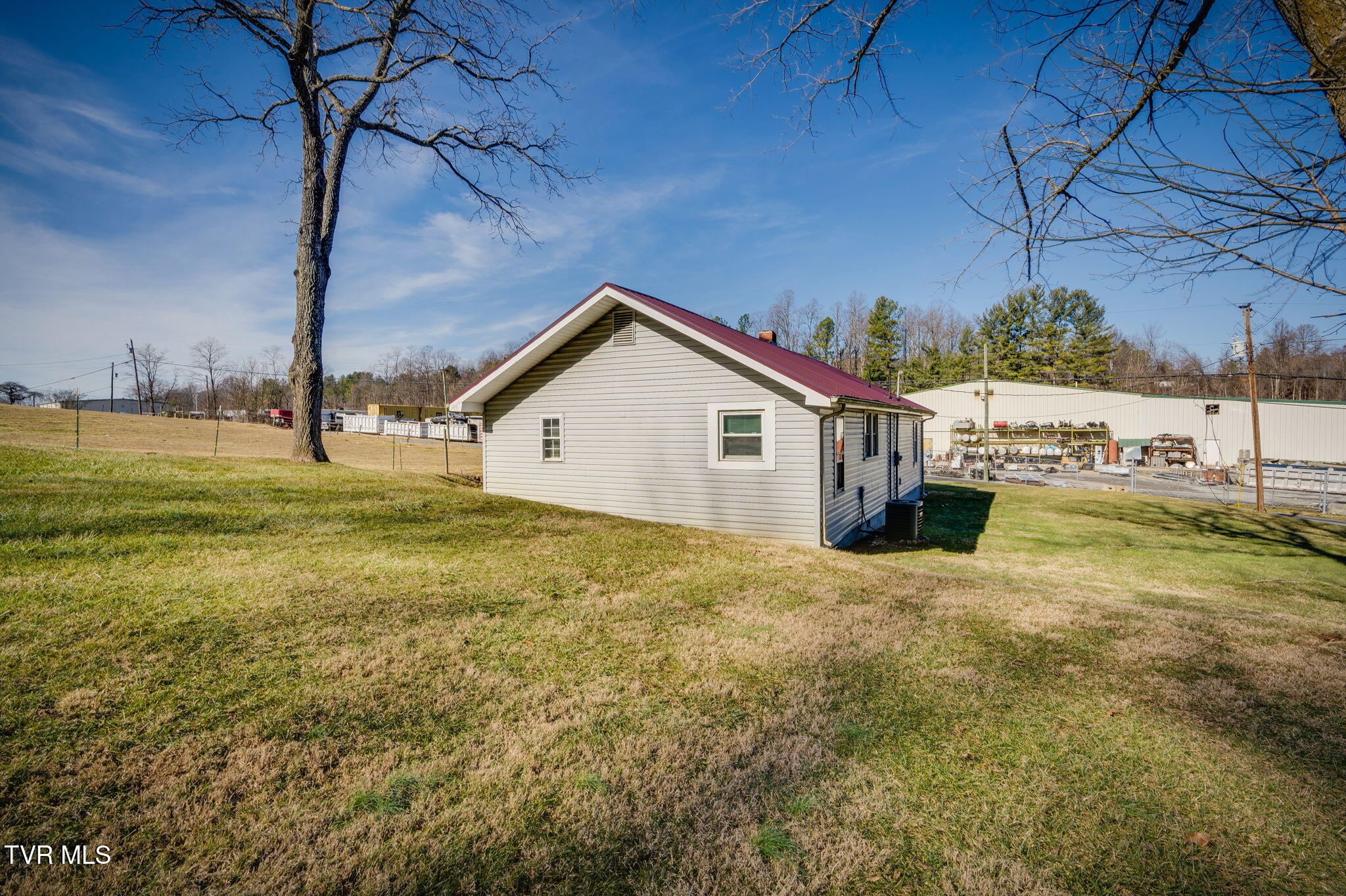 129 Deck Valley Road, Bristol, Tennessee image 24