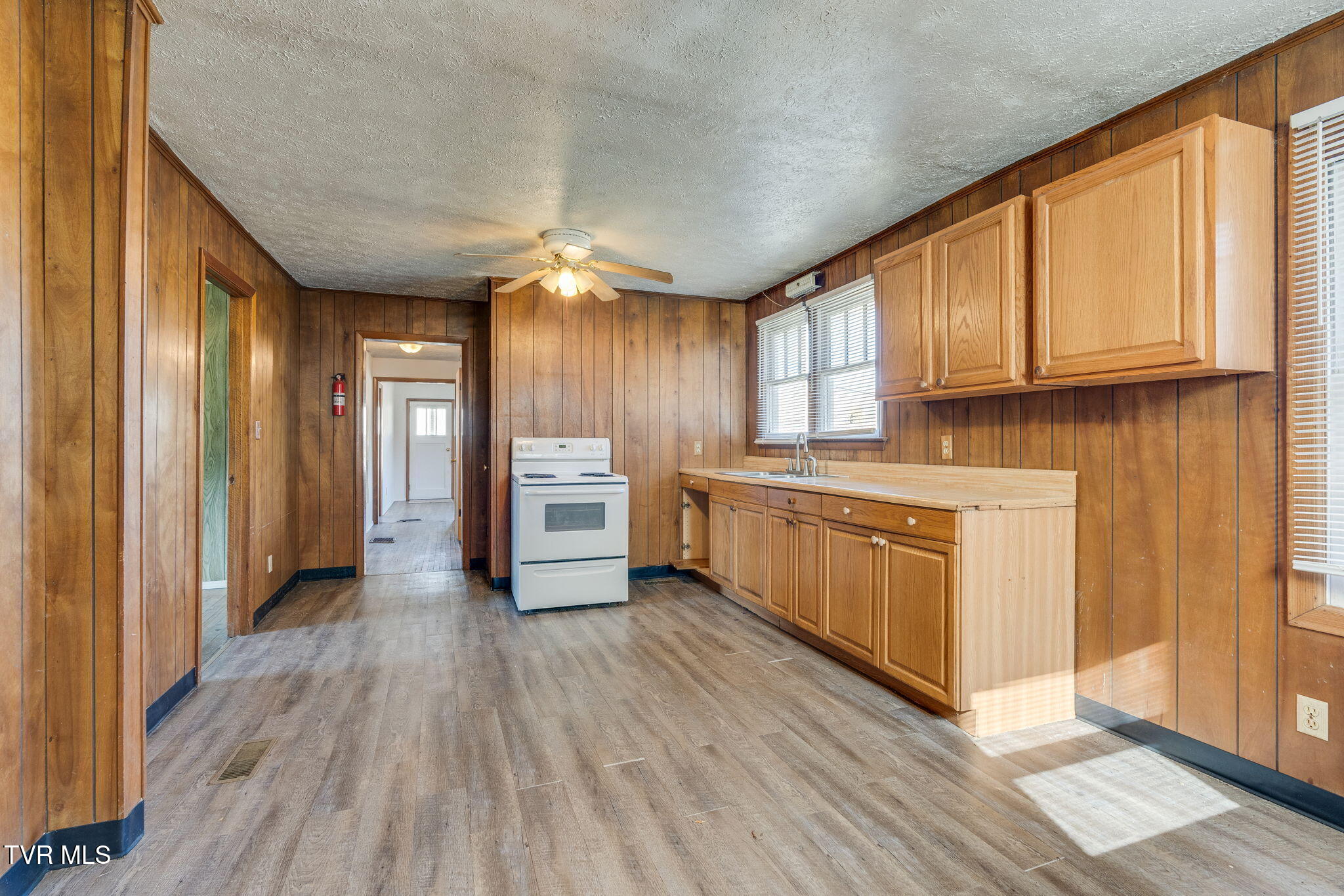 129 Deck Valley Road, Bristol, Tennessee image 8