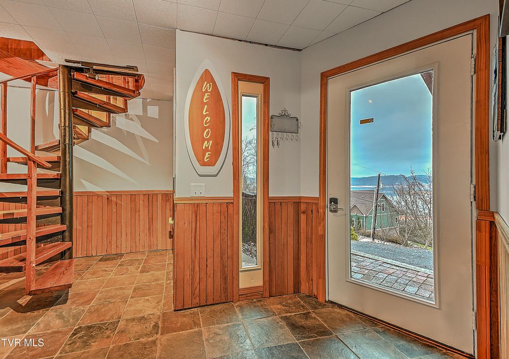 Photo of 125 Shirley Street, Gray, TN 37615 (MLS # 9989868)