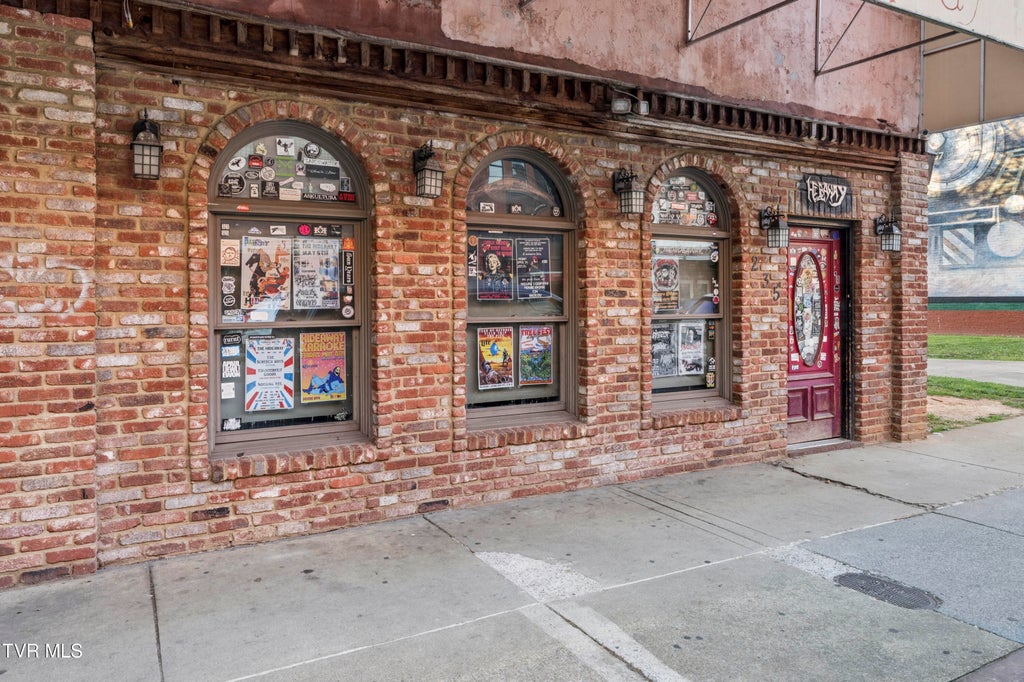 Photo of 235 Main Street, Johnson City, TN 37604 (MLS # 9999390)