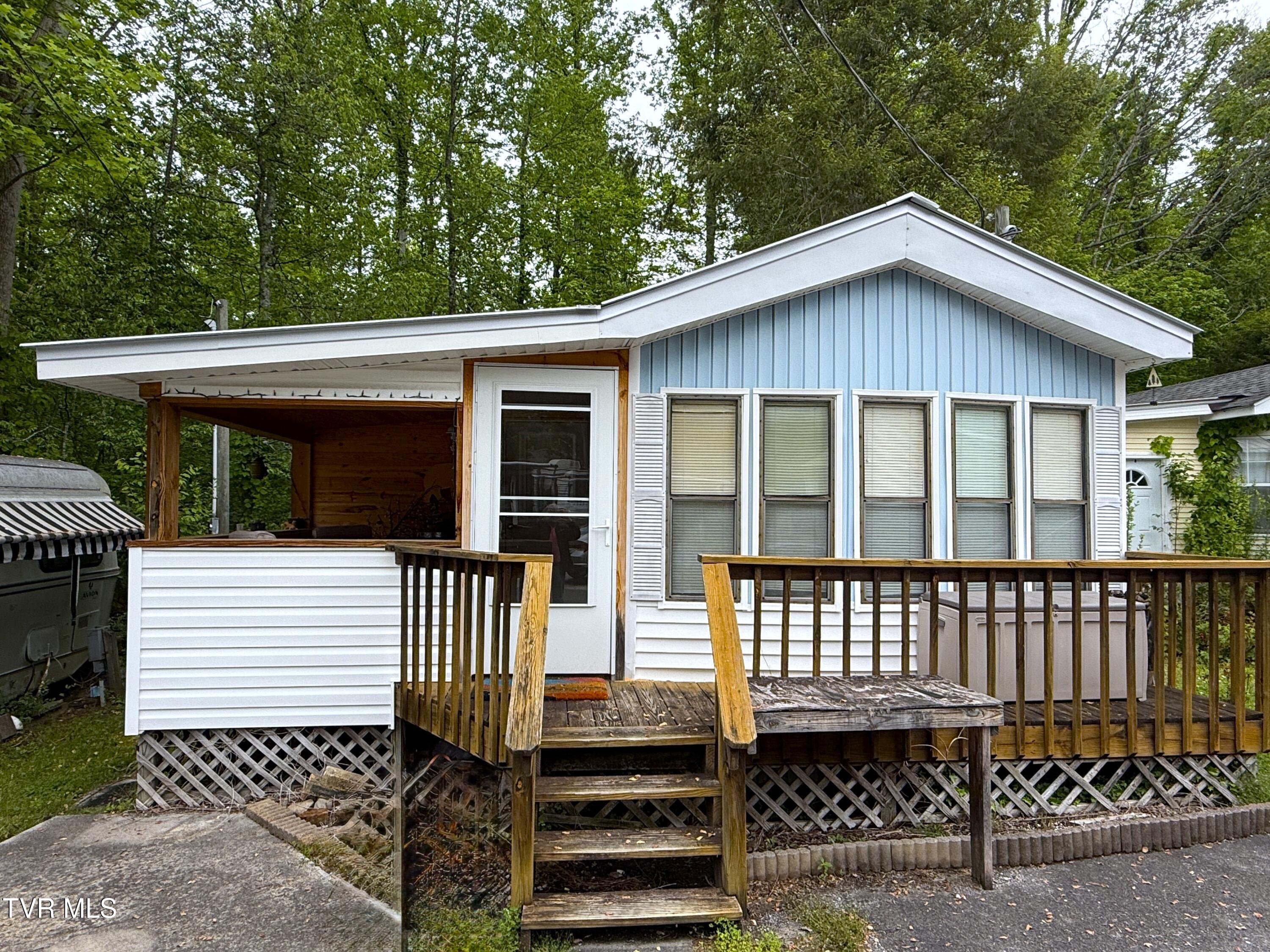 5355 East Parkway, Cosby, Tennessee image 1