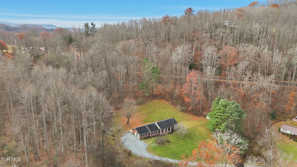 Photo of 8412 Courtland Road, Wise, VA 24293 (MLS # 9988526)