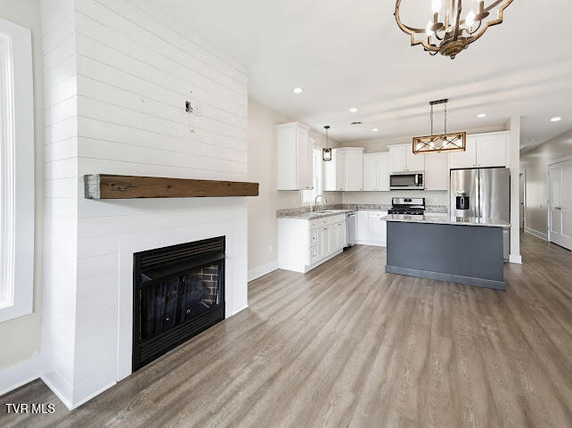96 Village Court -