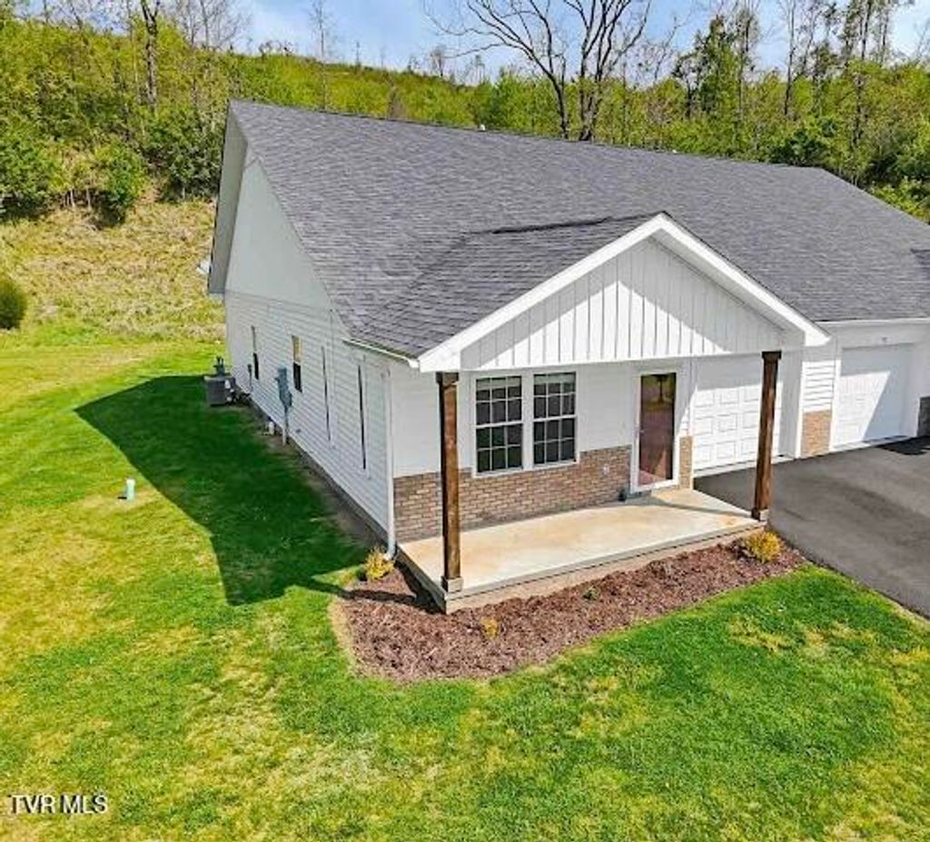 Photo of 96 Village Court #-, Lebanon, VA 24266 (MLS # 9994198)