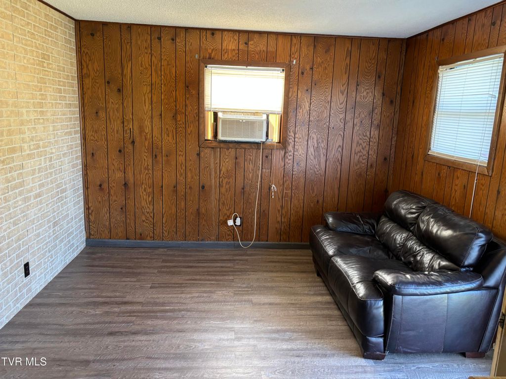 Photo of 117 Shenandoah Drive #13, Johnson City, TN 37604 (MLS # 9987691)