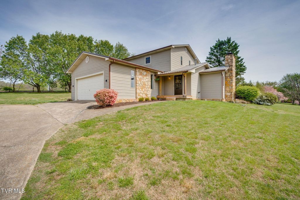 Photo of 231 Rivergate Manor, Rogersville, TN 37857 (MLS # 9993620)