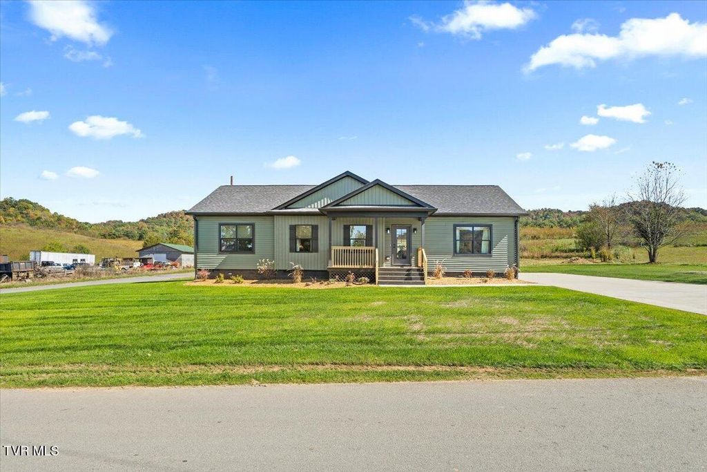 Photo of 105 Bishop Hollow Road, Elizabethton, TN 37643 (MLS # 9987472)