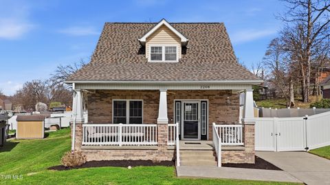 Photo of 2208 Hiwassee Drive, Kingsport, TN 37664 (MLS # 9992263)