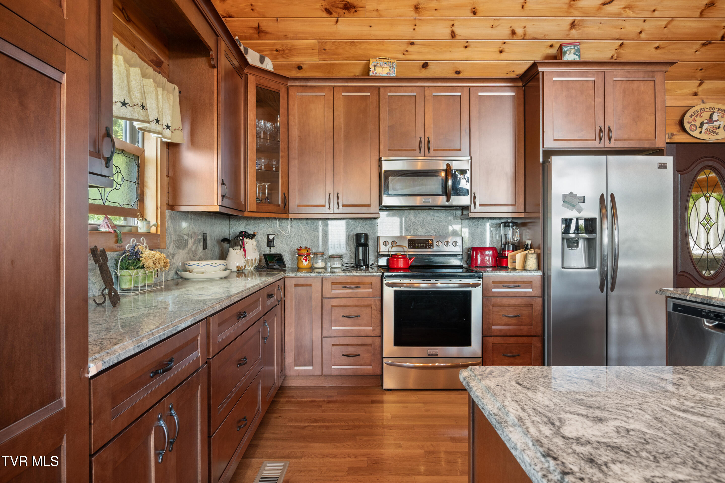 316 Reflections Pt Trail