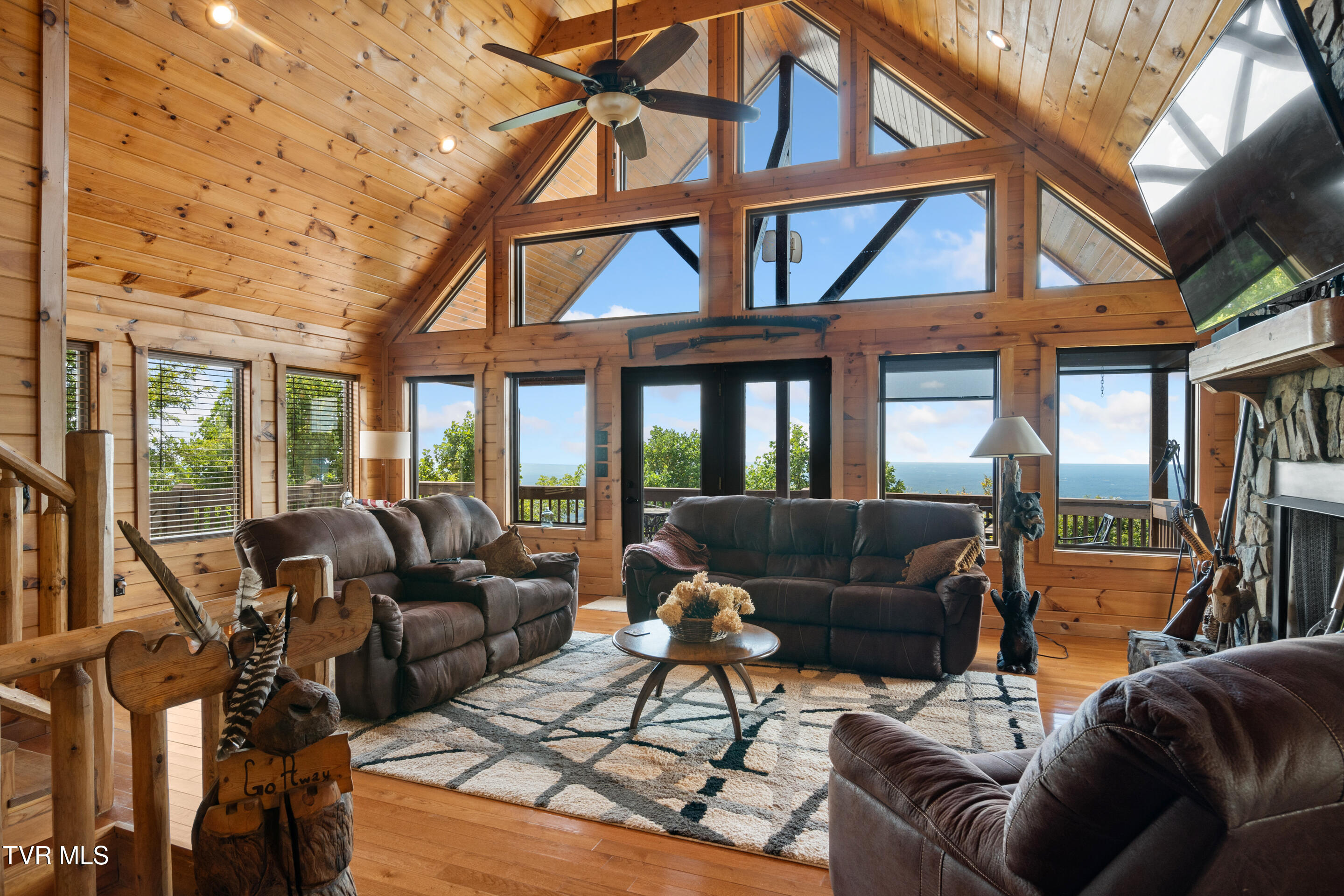 316 Reflections Pt Trail