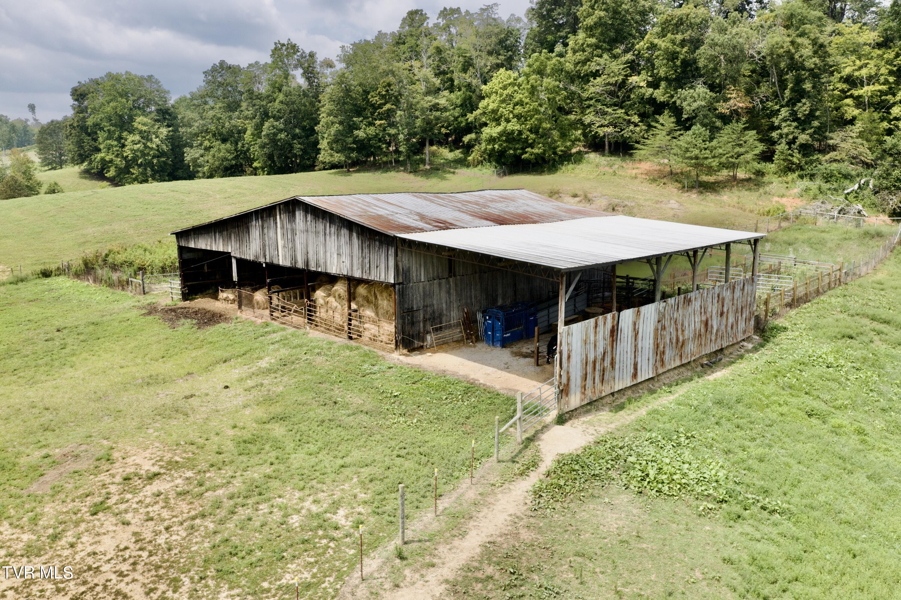 868 Caney Valley Loop, Surgoinsville, Tennessee image 3
