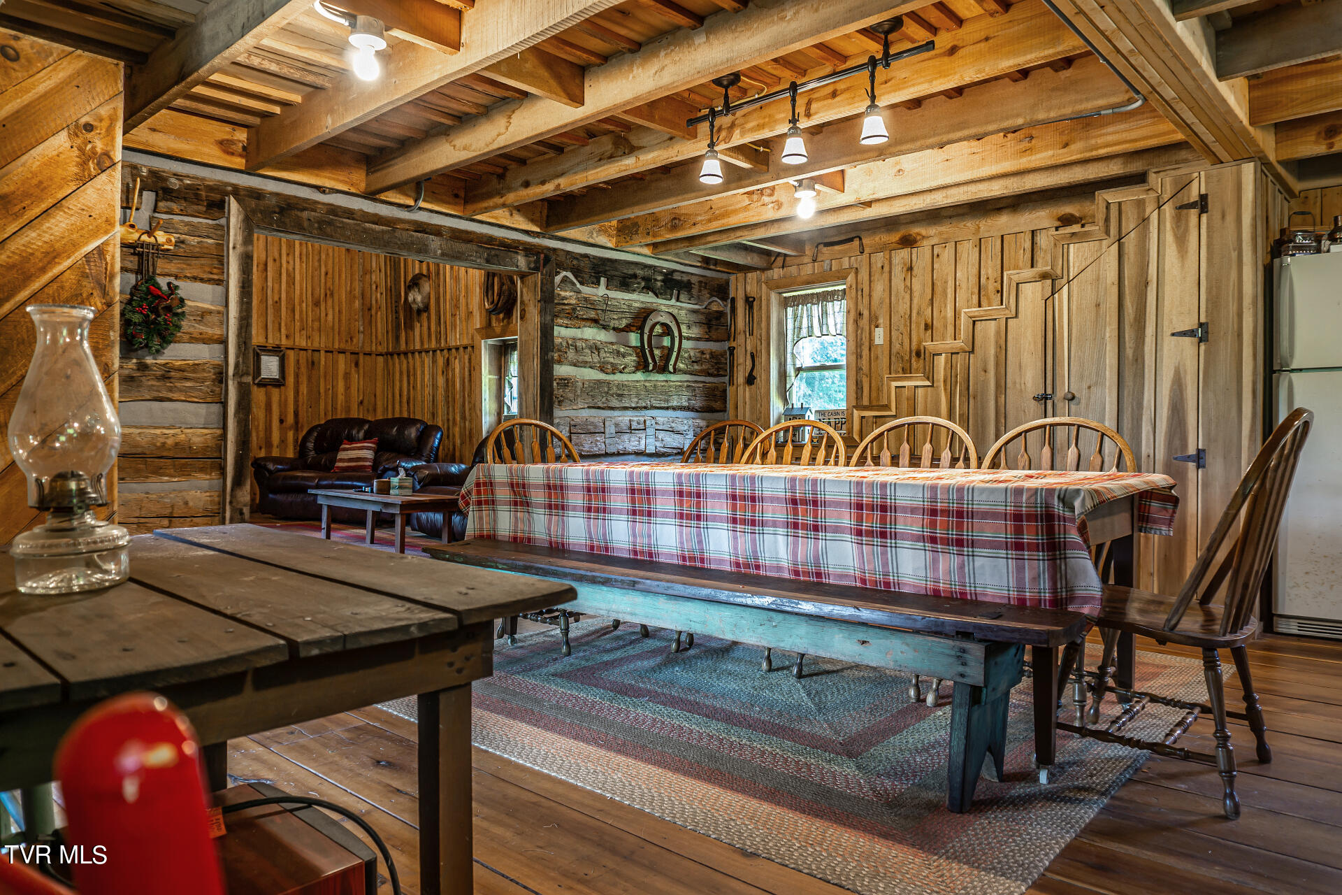 868 Caney Valley Loop, Surgoinsville, Tennessee image 13