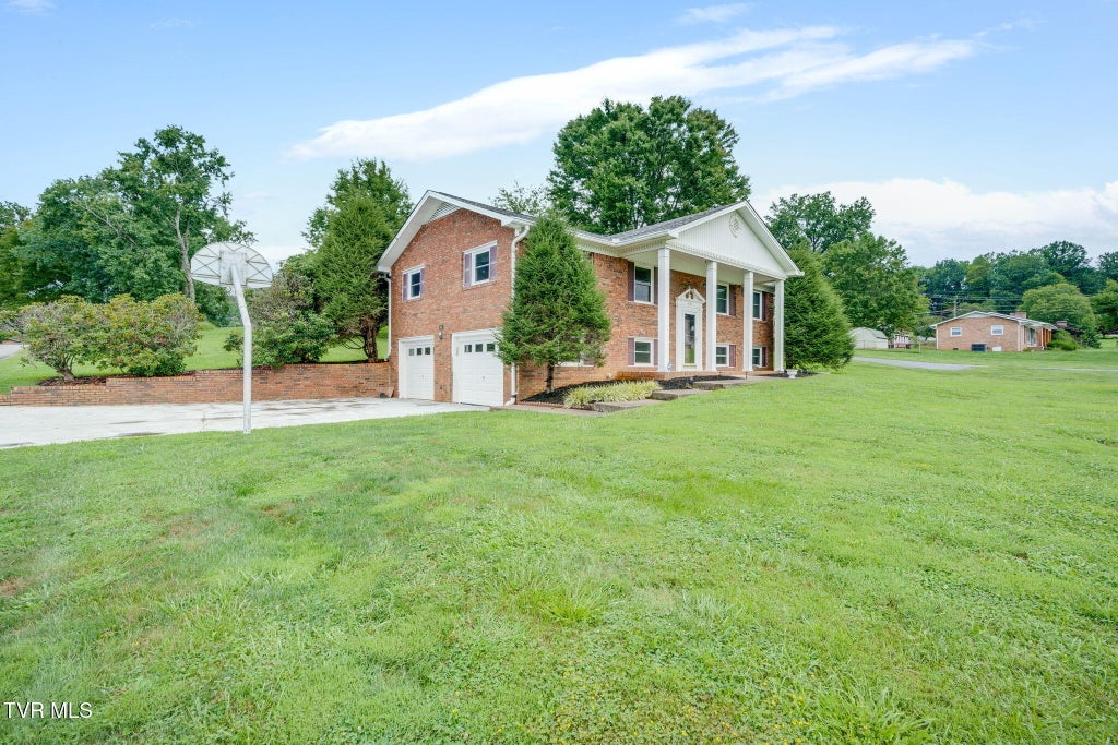 Photo of 401 Montezuma Road, Kingsport, TN 37664 (MLS # 9999996)
