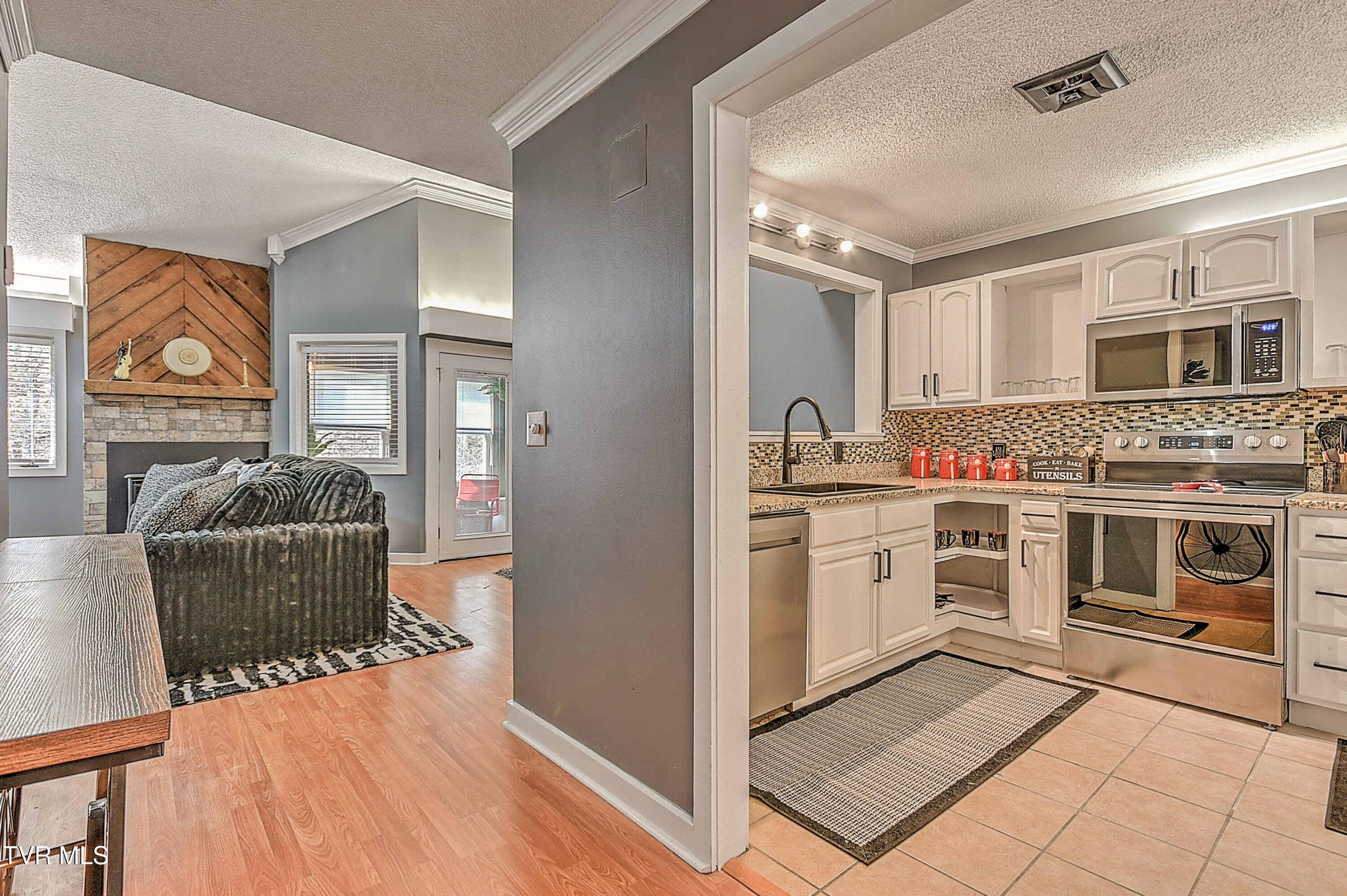 107 Willowbrook Drive