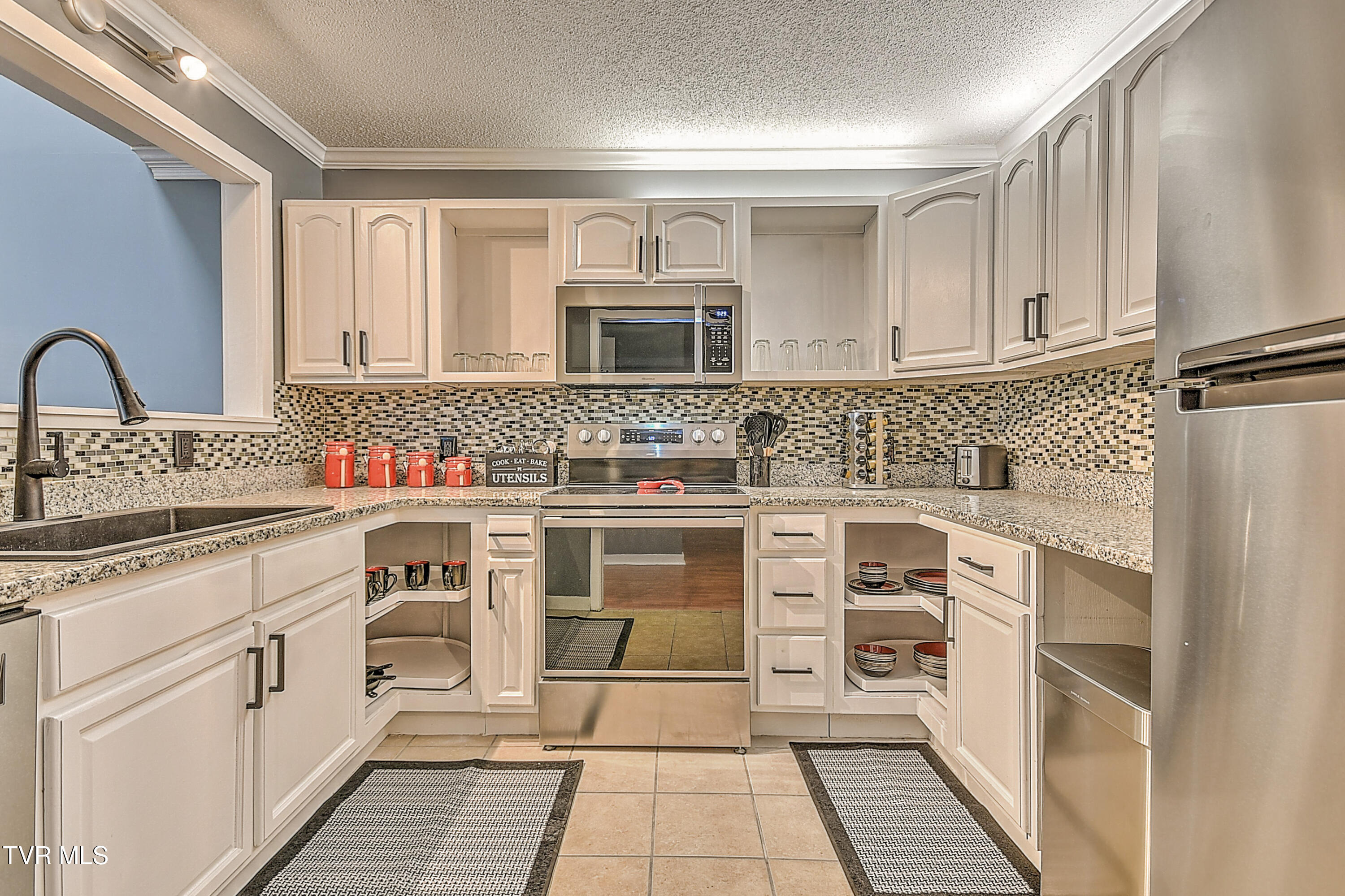 107 Willowbrook Drive