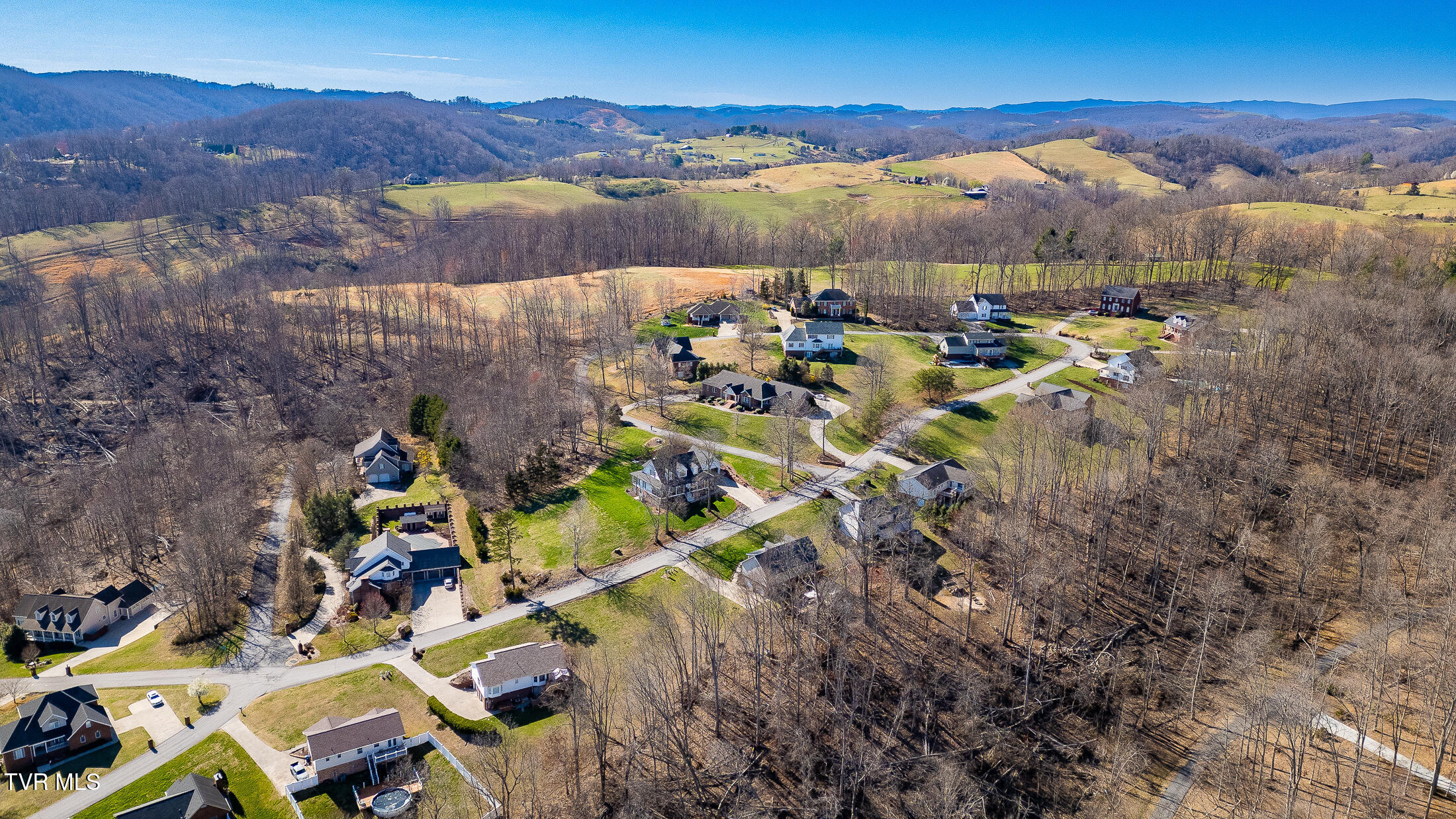 Moccasin Hills Drive, Gate City, Virginia image 3