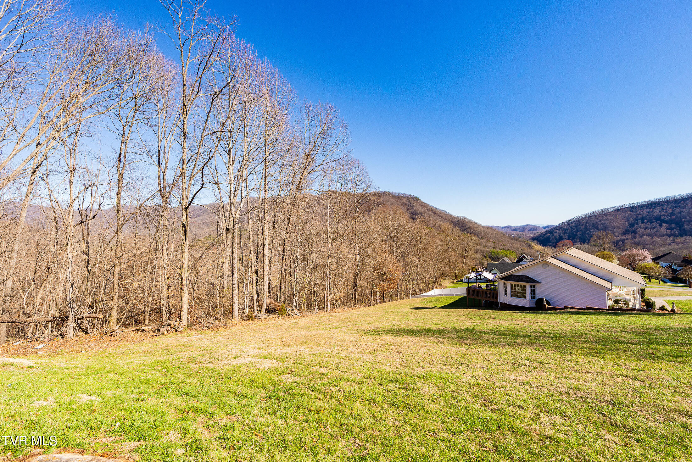 Moccasin Hills Drive, Gate City, Virginia image 2