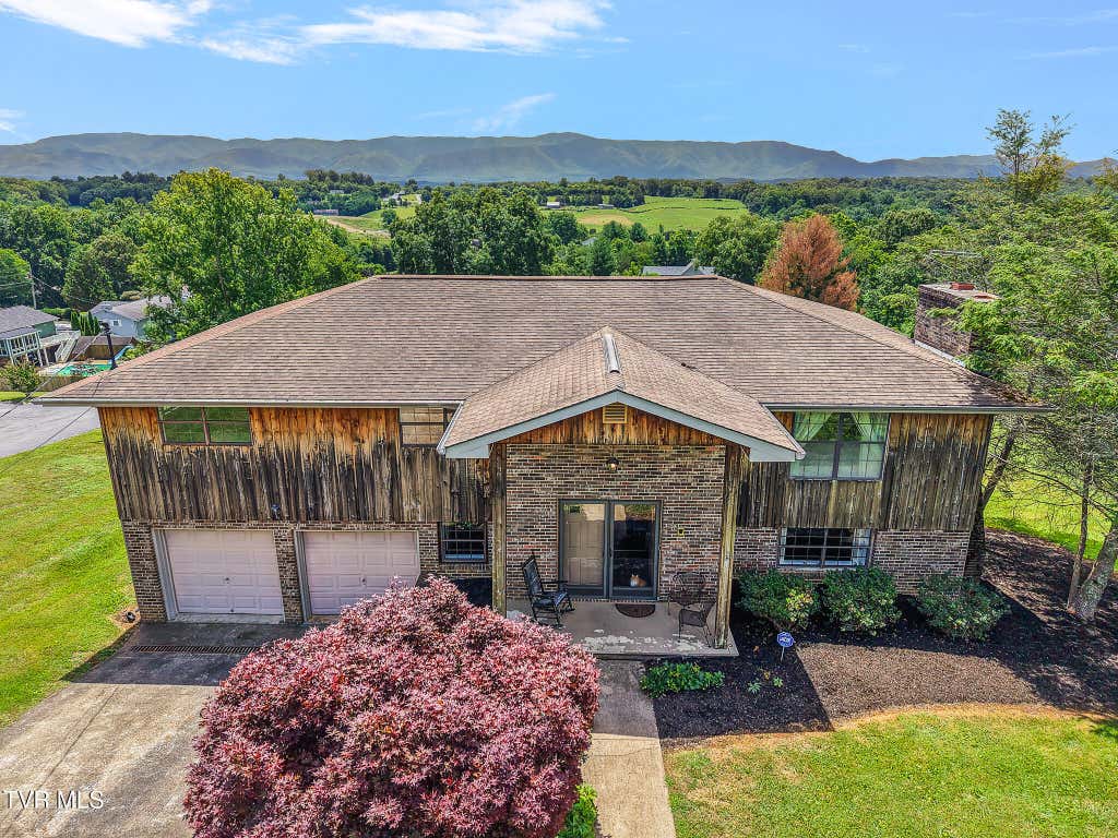 Photo of 1409 Upland Avenue, Greeneville, TN 37743 (MLS # 9996962)
