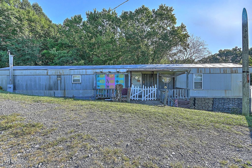 Photo of 406 War Valley Road, Church Hill, TN 37642 (MLS # 9987141)