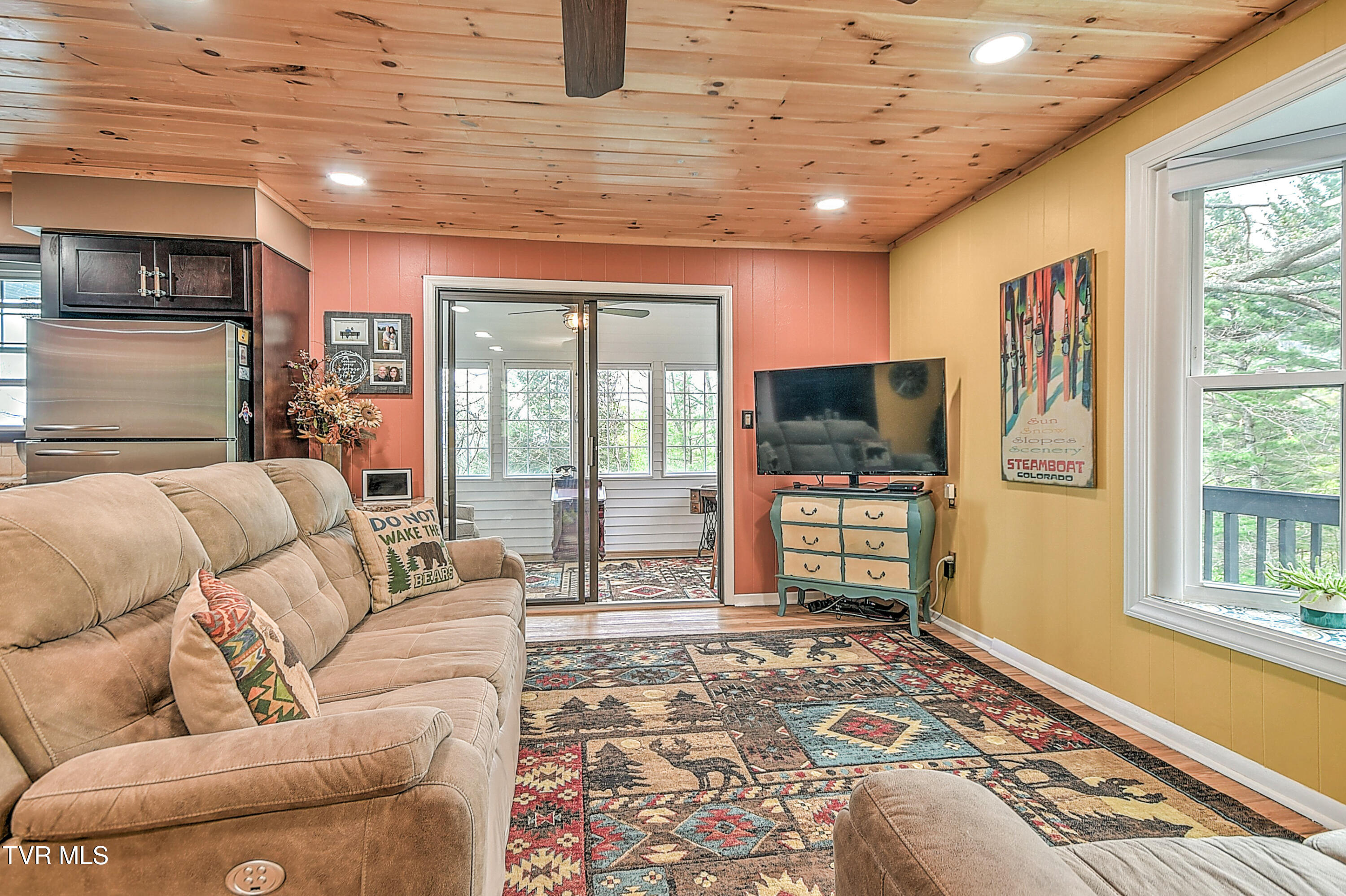190 Roanwood Road Road, Roan Mountain, Tennessee image 9