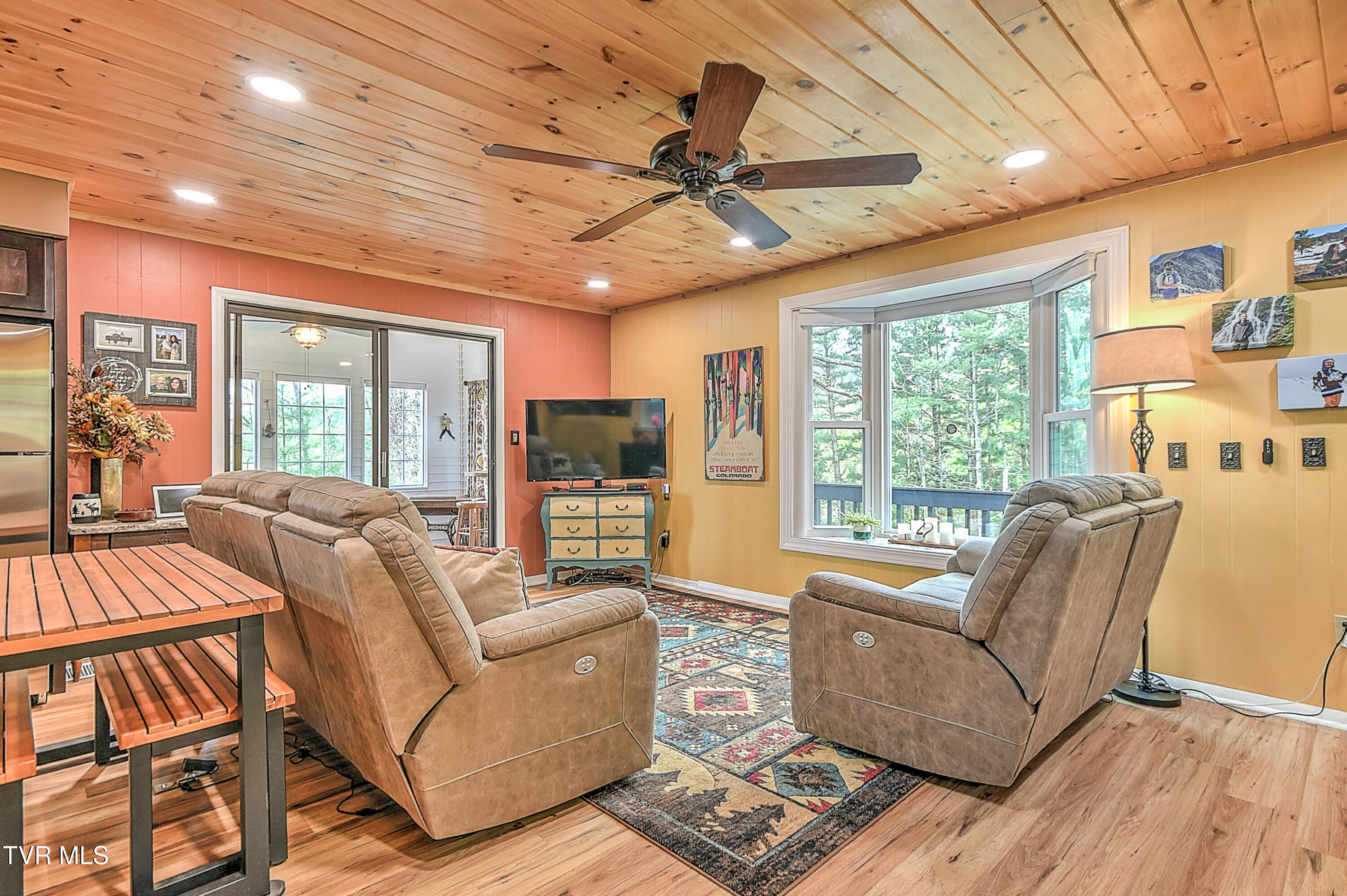 190 Roanwood Road Road, Roan Mountain, Tennessee image 7