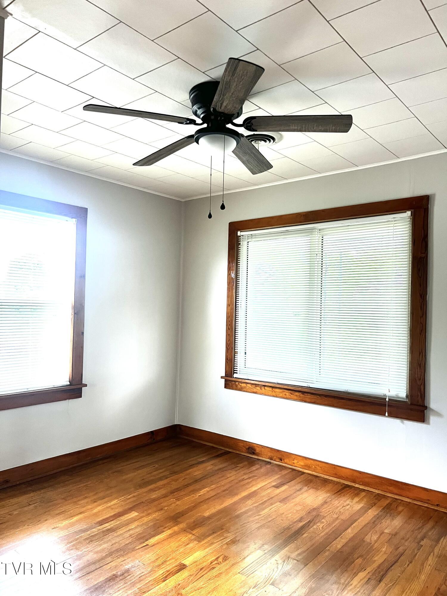 203 Sunrise Drive, Greeneville, Tennessee image 13
