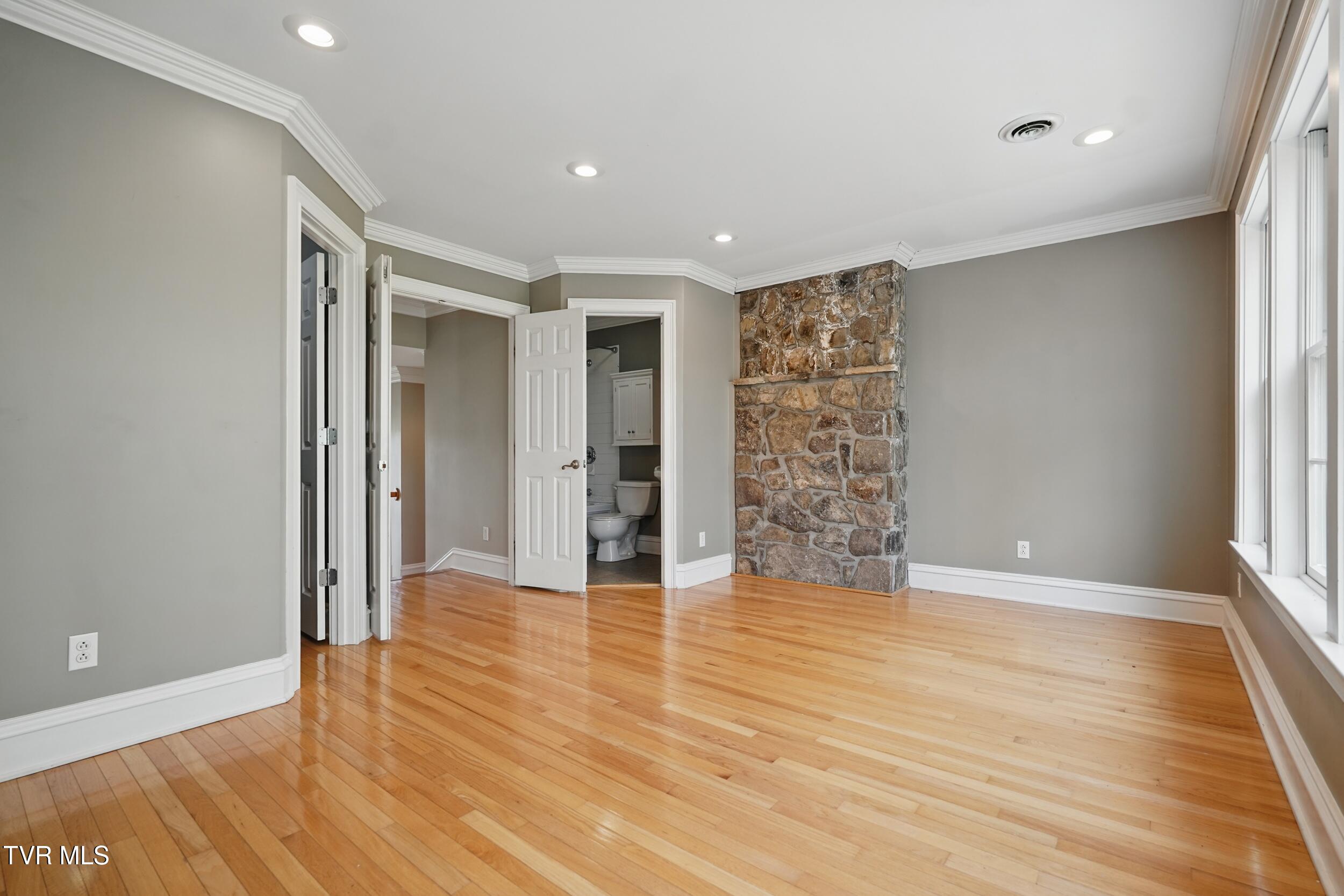 500 Ridge Avenue, Norton, Virginia image 40