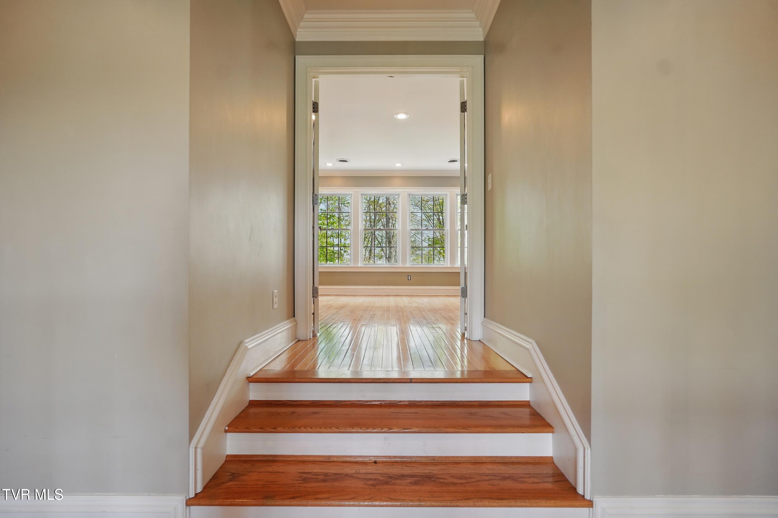 500 Ridge Avenue, Norton, Virginia image 39