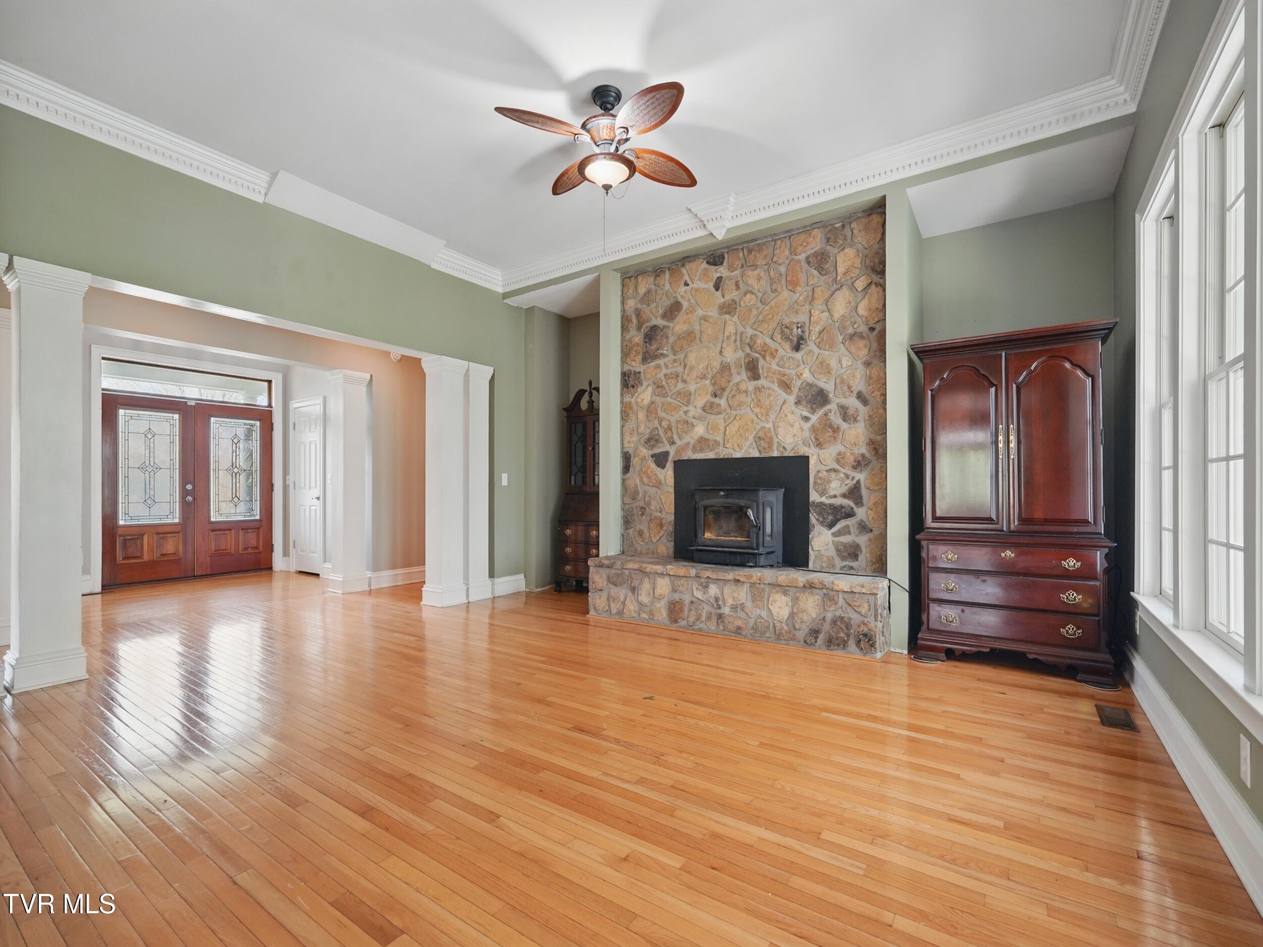500 Ridge Avenue, Norton, Virginia image 19