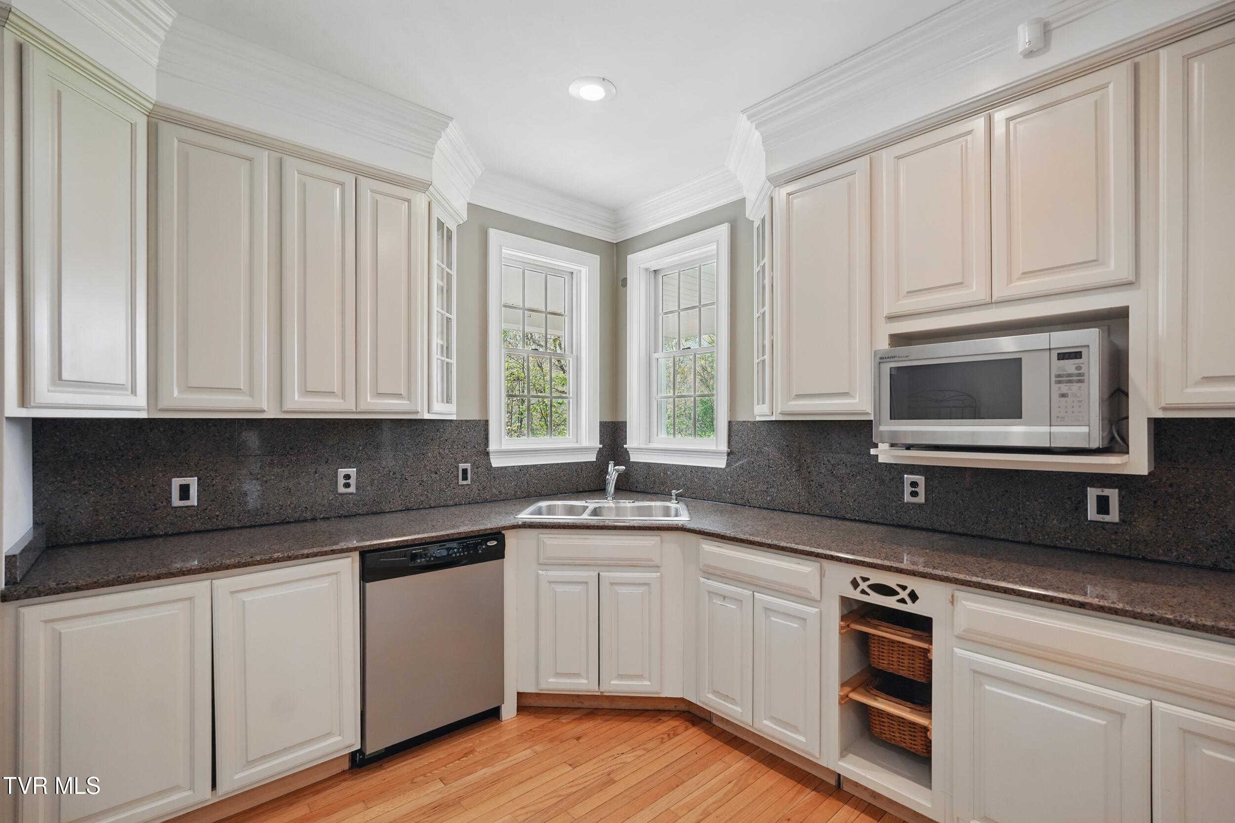 500 Ridge Avenue, Norton, Virginia image 21
