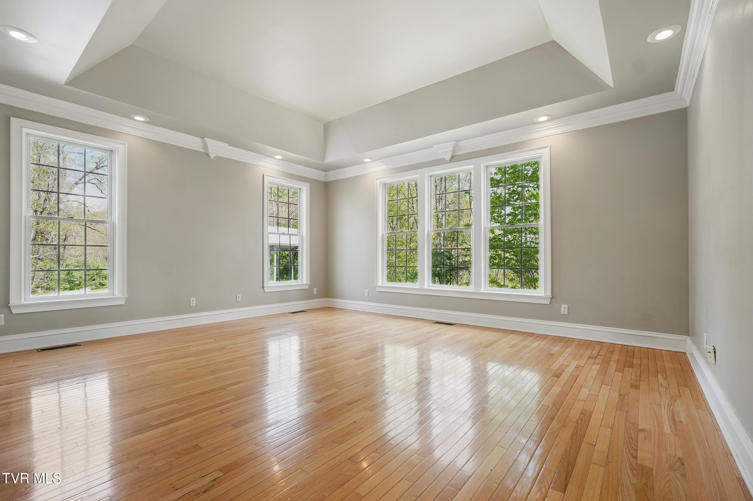 500 Ridge Avenue, Norton, Virginia image 29